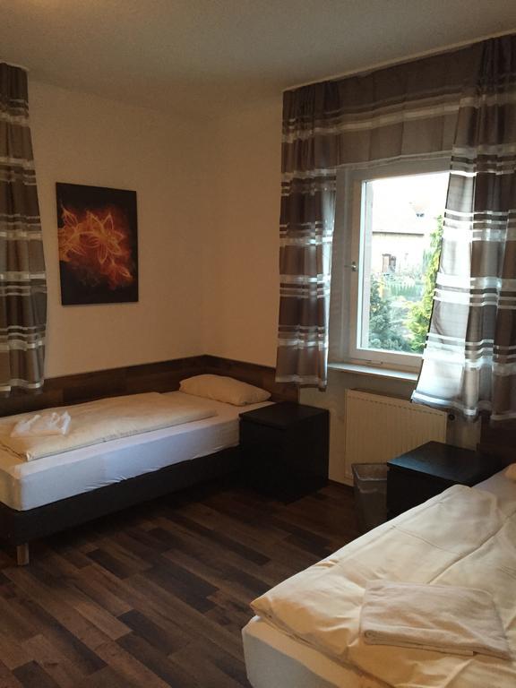 Hotel Engel Waldbronn Ruang foto